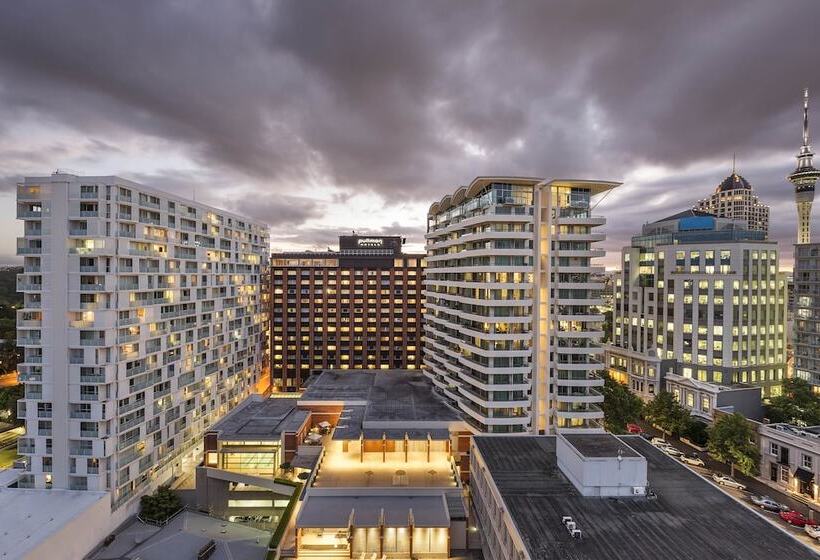 Pullman Auckland Hotel & Apartments