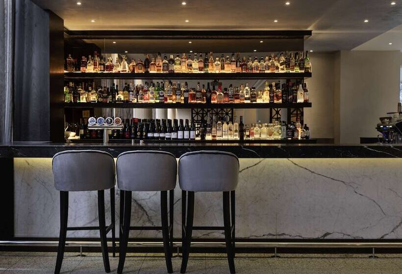 Pullman Auckland Hotel & Apartments