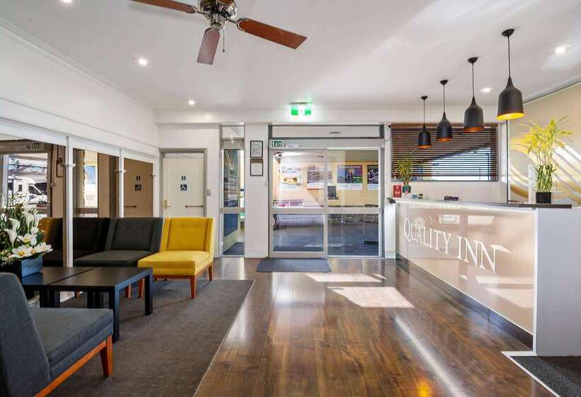 בית מלון כפרי Quality Inn Napier