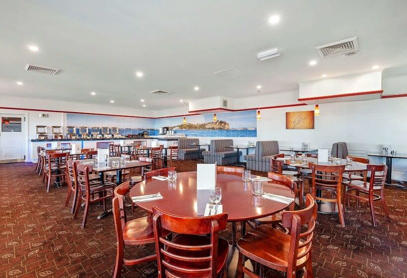 בית מלון כפרי Quality Inn Napier