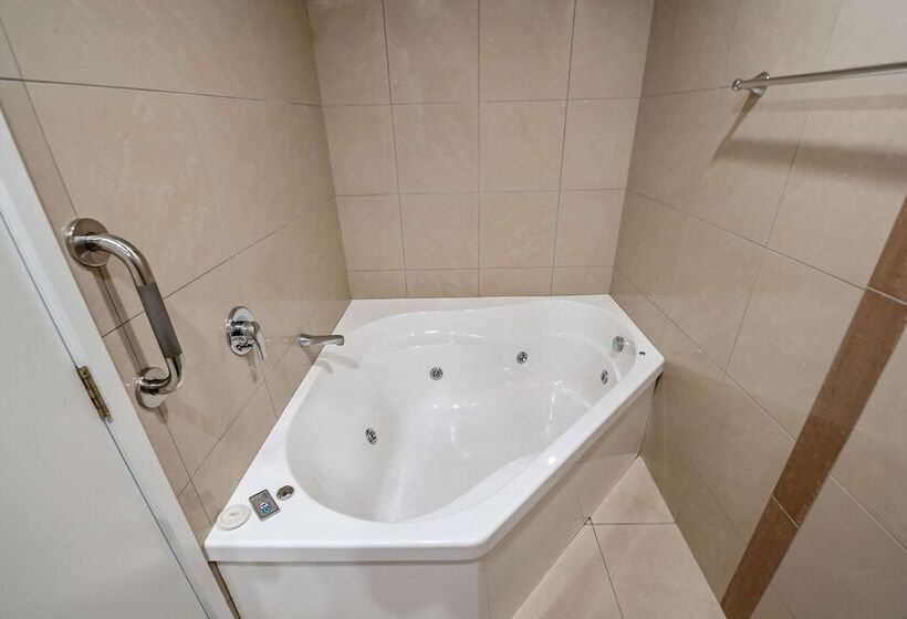 בית מלון כפרי Quality Inn Napier