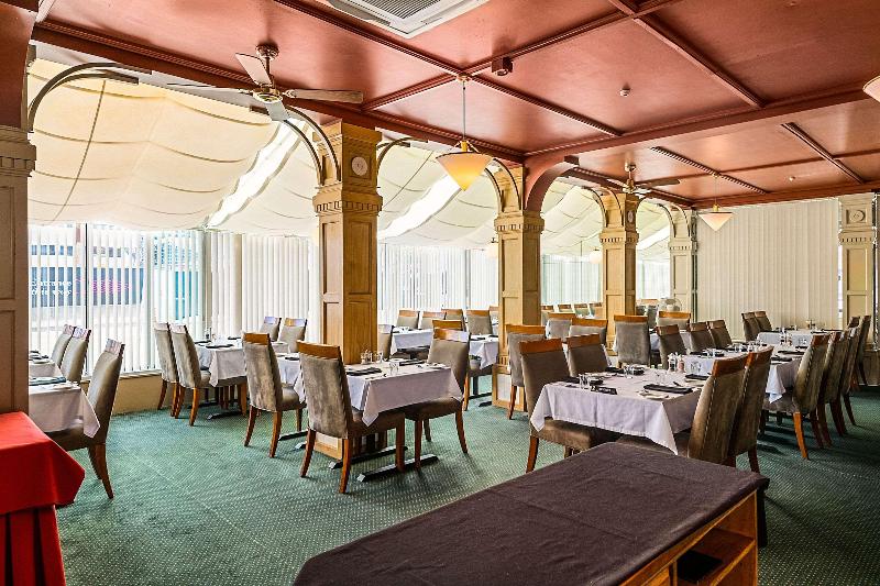 Отель The Angus