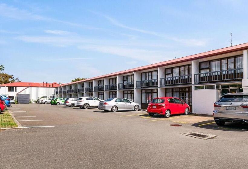 Отель The Angus