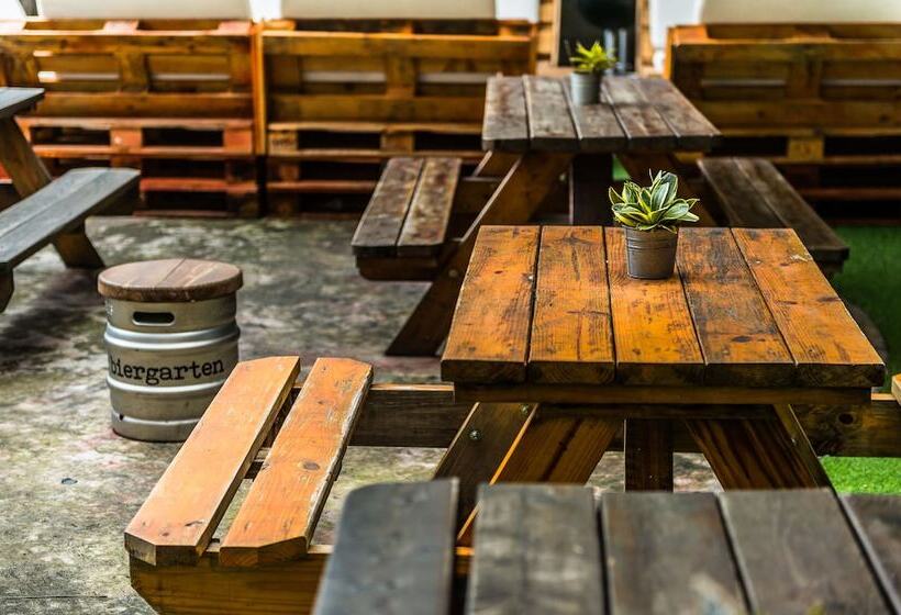 Отель Riande Urban