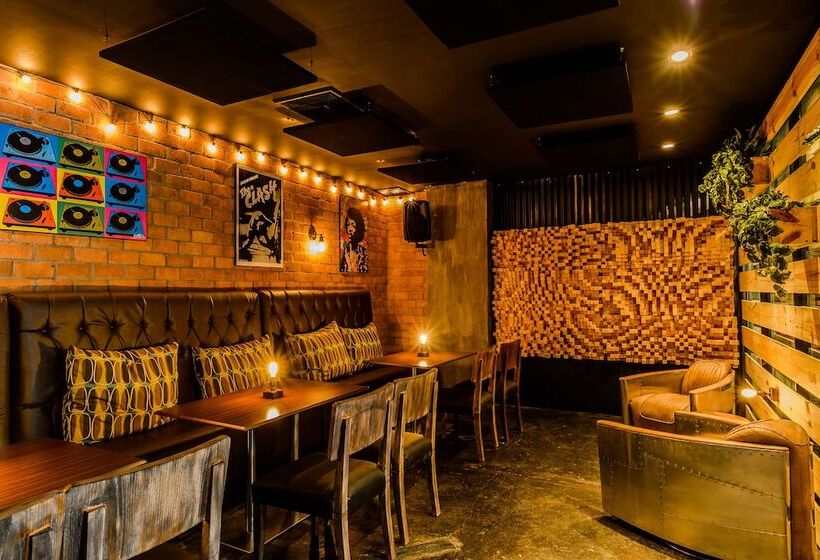 Отель Riande Urban