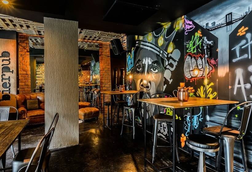 Отель Riande Urban