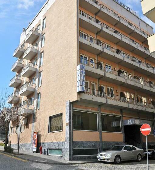 ホテル Samasa Fundao