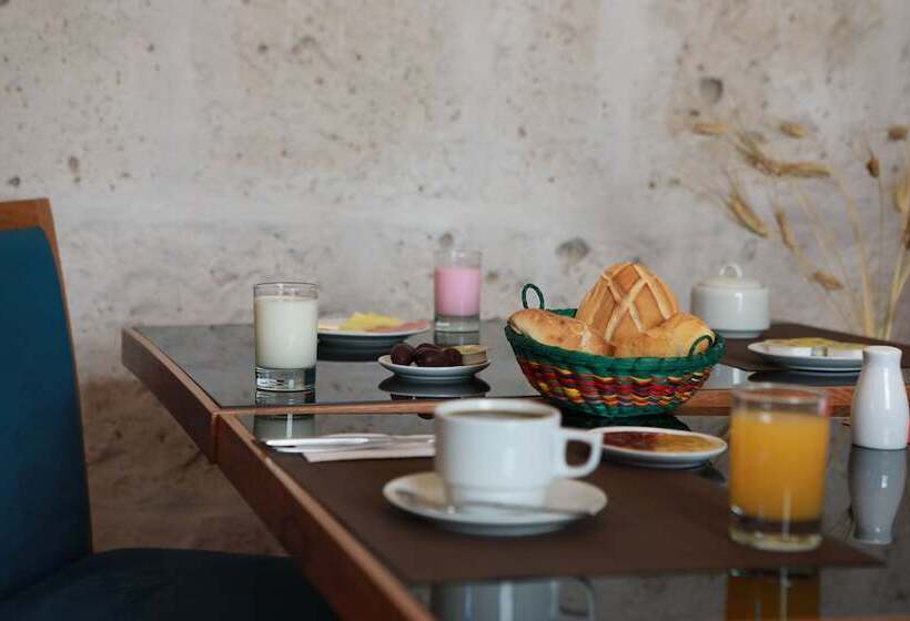 酒店 San Agustin Posada Del Monasterio