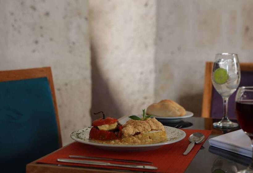 酒店 San Agustin Posada Del Monasterio