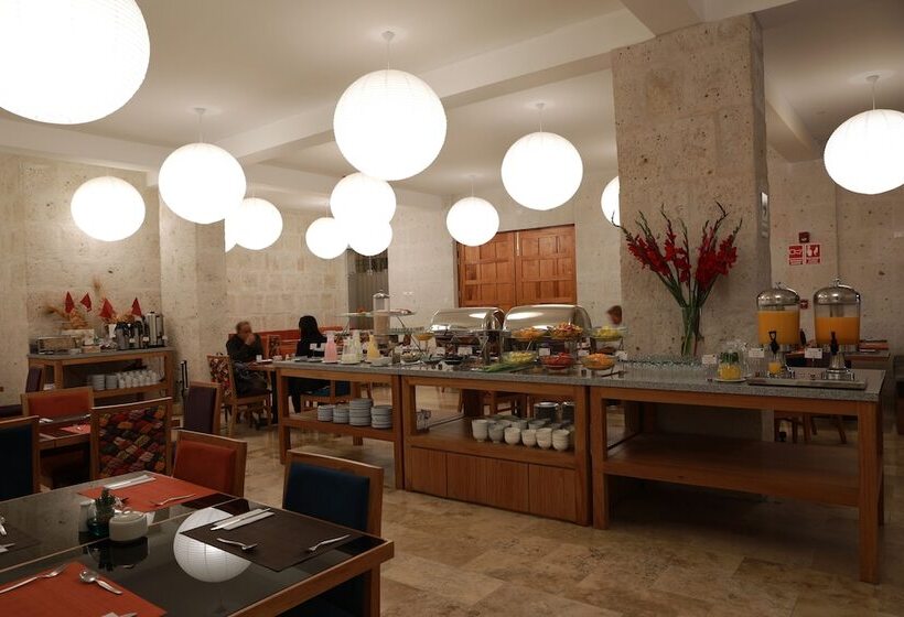 酒店 San Agustin Posada Del Monasterio