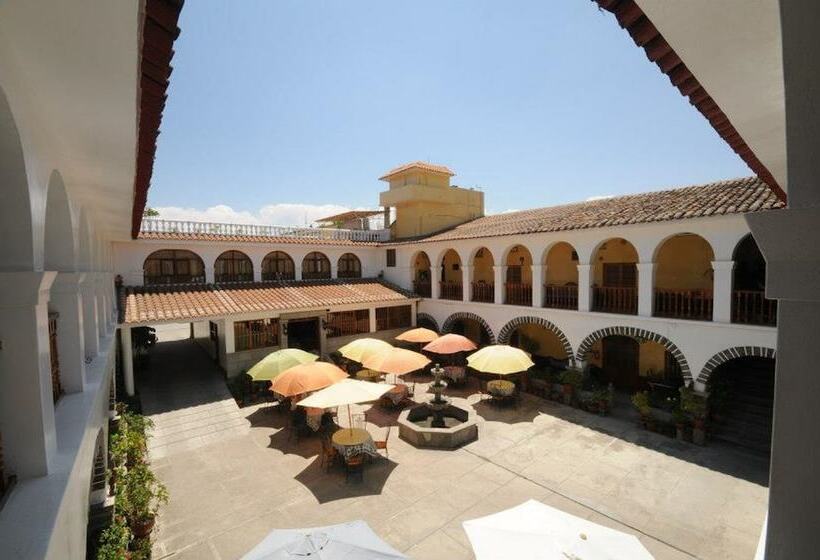 ホテル Santa Rosa