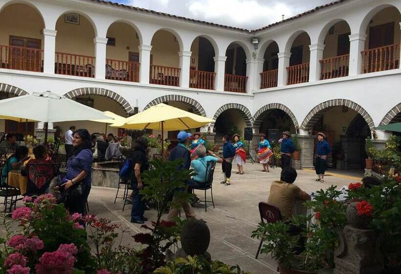 ホテル Santa Rosa