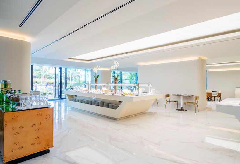 Savoy Palace, The Leading Hotels of The World Savoy Signature