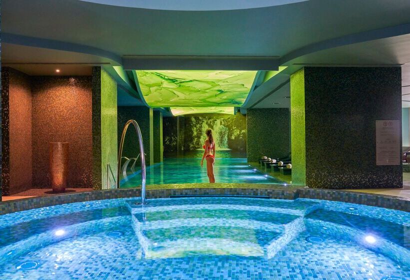 Savoy Palace, The Leading Hotels of The World Savoy Signature