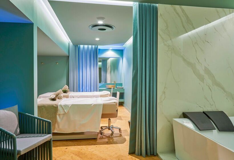 Savoy Palace, The Leading Hotels of The World Savoy Signature