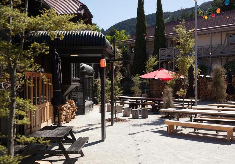 فندق Sherwood Queenstown