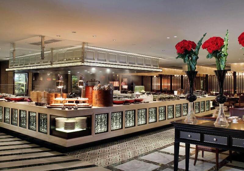 هتل Sofitel Philippine Plaza Manila