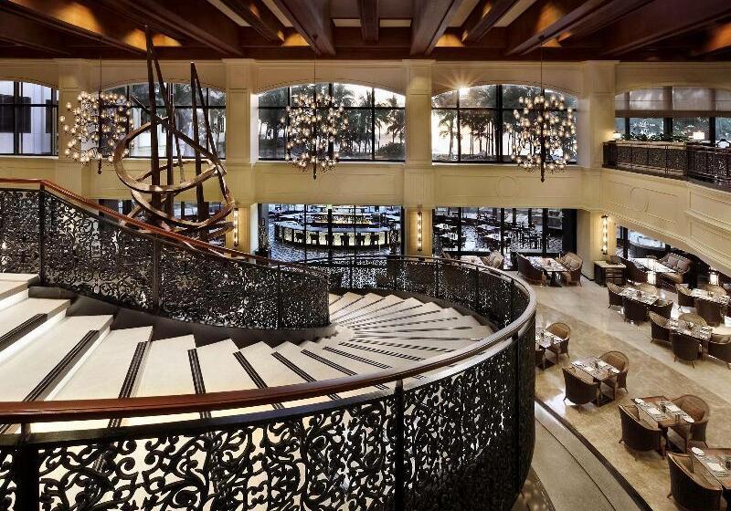 هتل Sofitel Philippine Plaza Manila