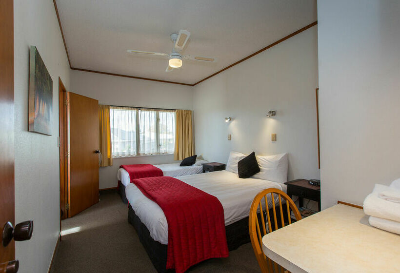 فندق Summit Motor Lodge