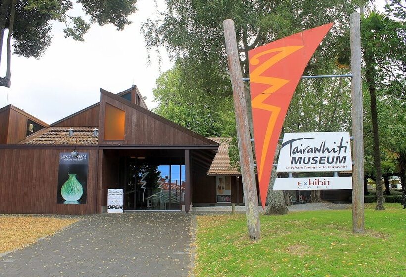 هتل Teal Motor Lodge