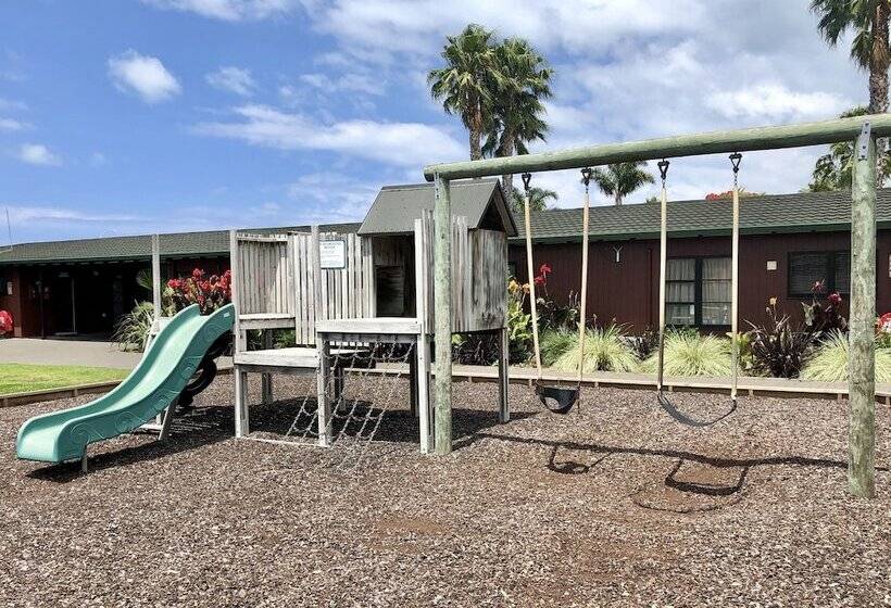 هتل Teal Motor Lodge