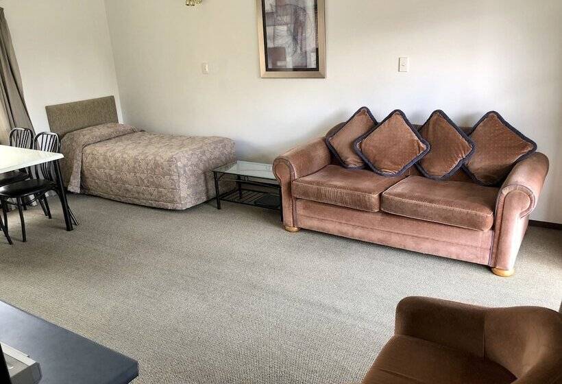 هتل Teal Motor Lodge