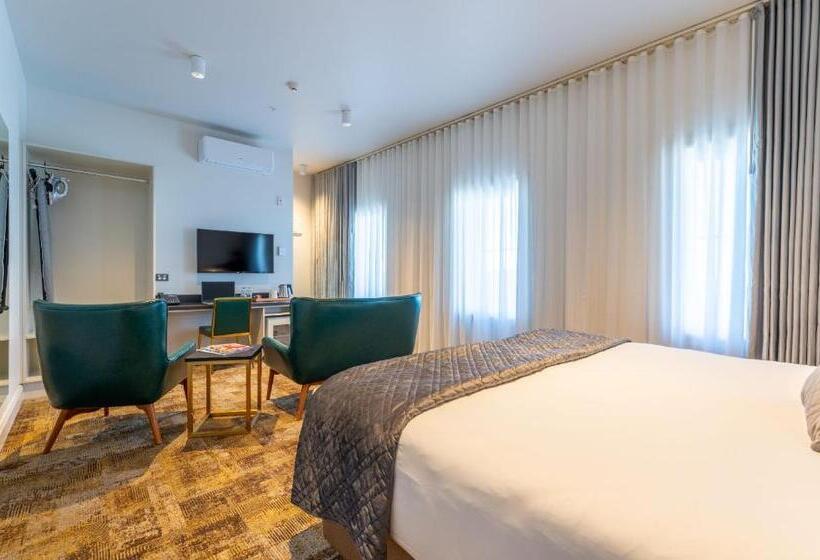 Отель The Grosvenor