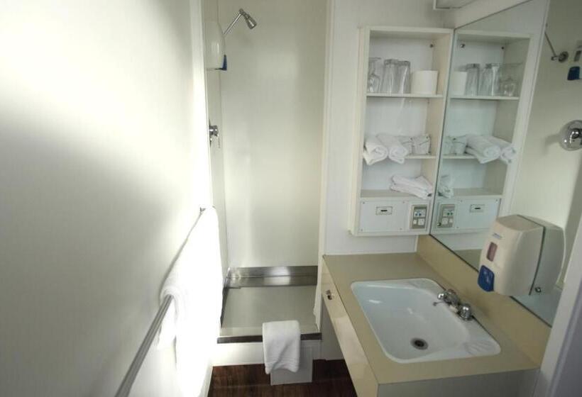 Отель The Grosvenor