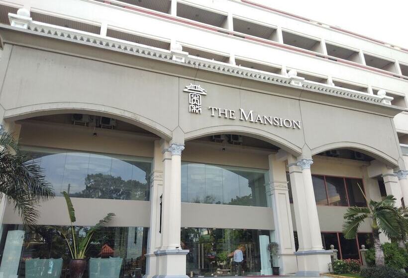 هتل The Mansion