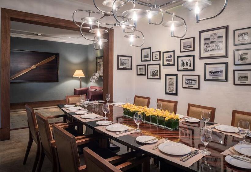 هتل The Peninsula Manila