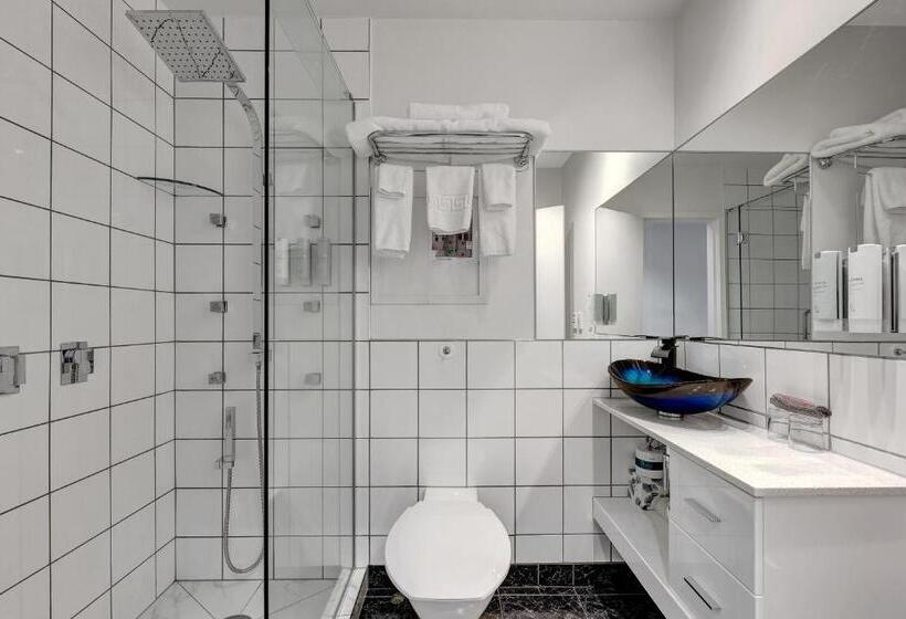 בית מלון כפרי Tides