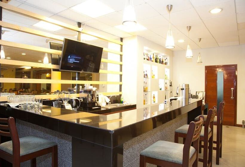 هتل Victoria Regia