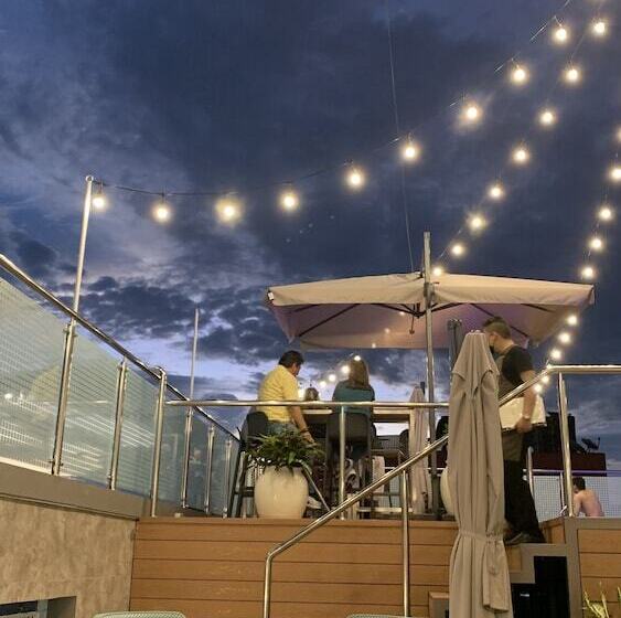 هتل Victoria Regia