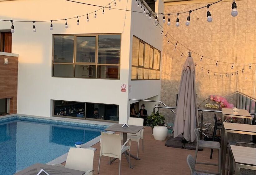 هتل Victoria Regia