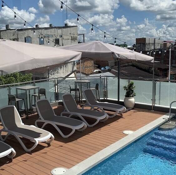 هتل Victoria Regia