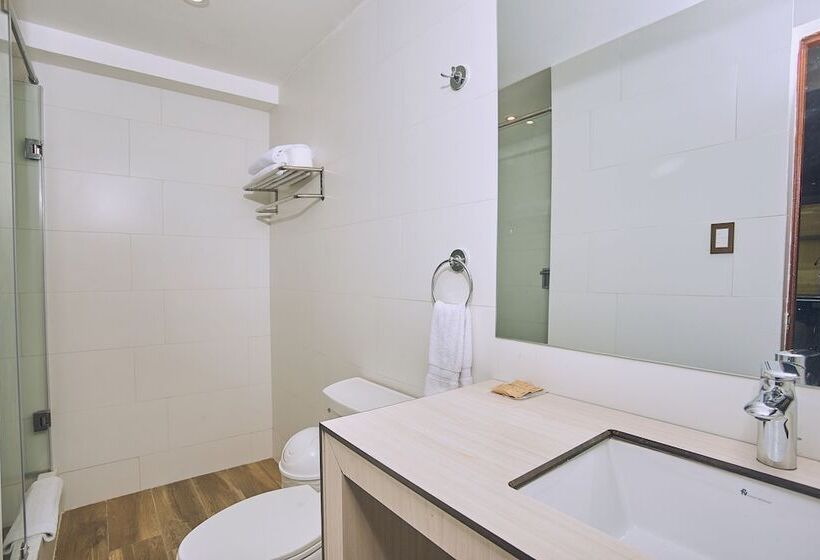 هتل Victoria Regia