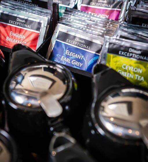 Отель West Plaza