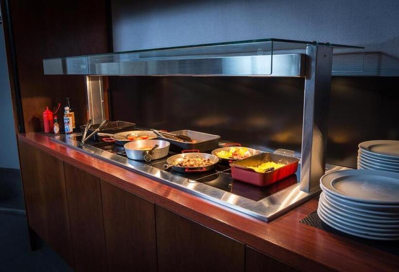 Отель West Plaza