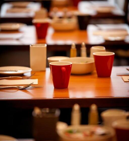 Отель West Plaza