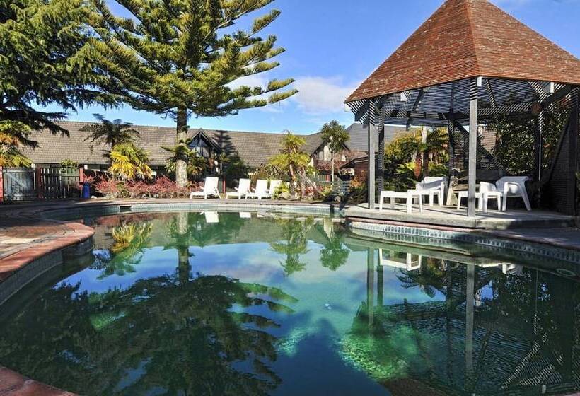 هتل Wylie Court Motor Lodge