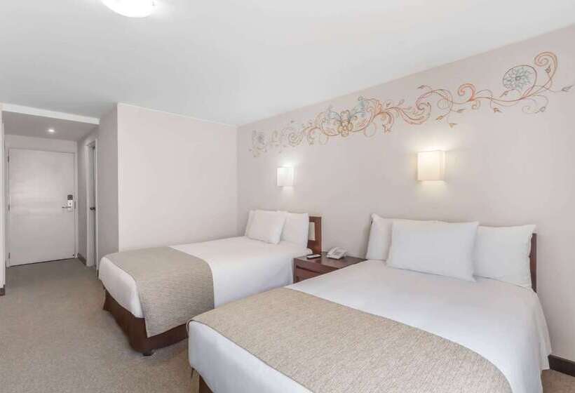 ホテル Costa Del Sol Wyndham Cusco