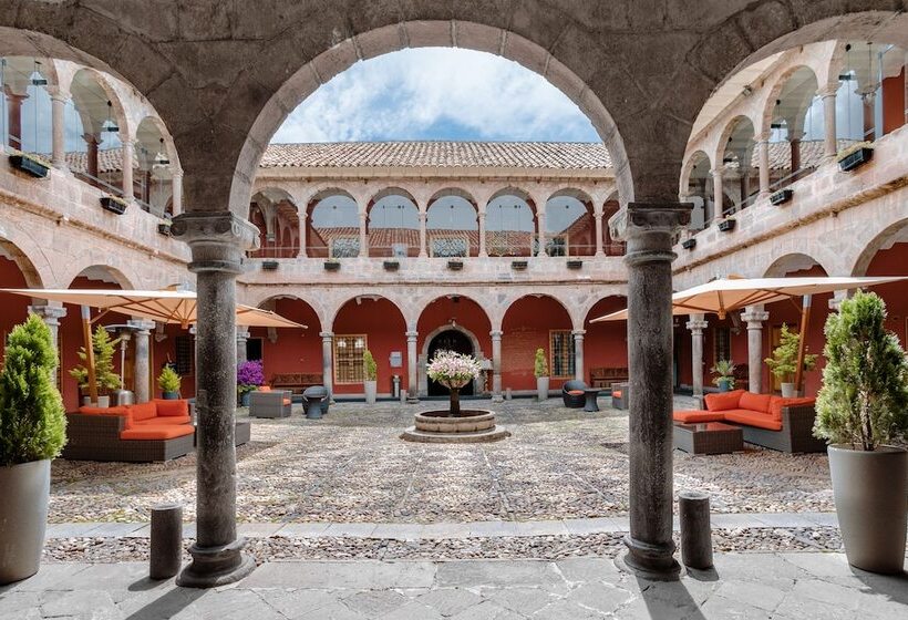 ホテル Costa Del Sol Wyndham Cusco