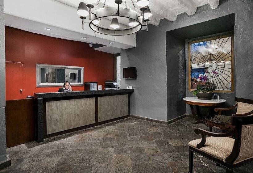 ホテル Costa Del Sol Wyndham Cusco