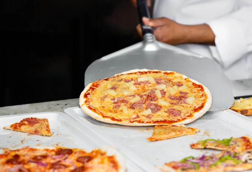 Jupiter Albufeira Hotel - Family & Fun