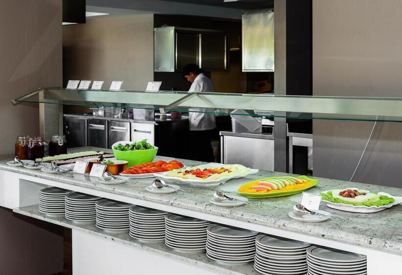 Jupiter Albufeira Hotel - Family & Fun