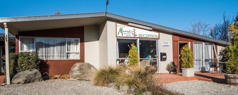 Manuka Crescent Motel