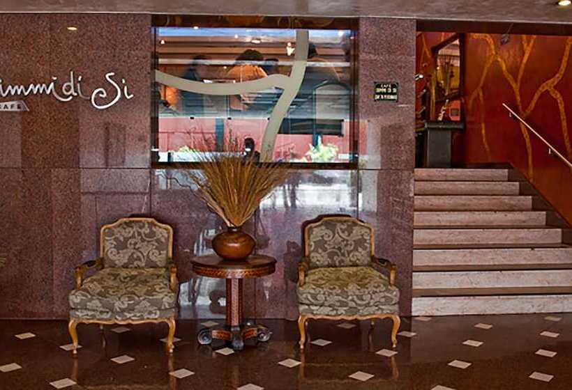 Maria Angola Hotel & Centro De Convenciones