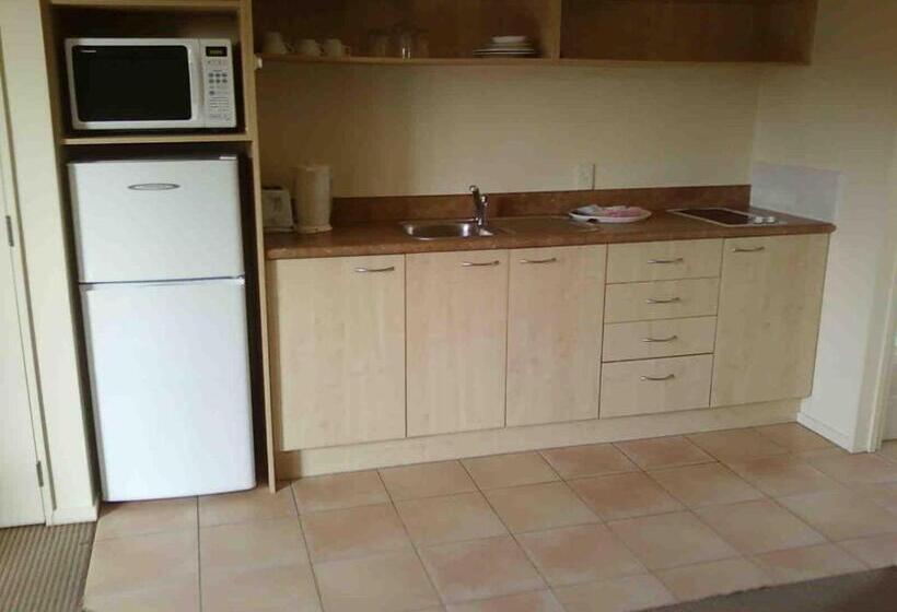 مُتل Avondale Motor Inn