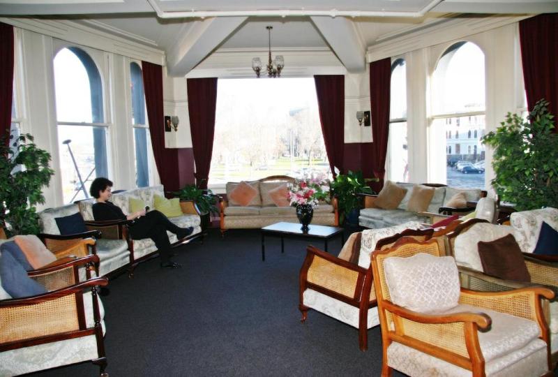 فندق على الطريق Leviathan