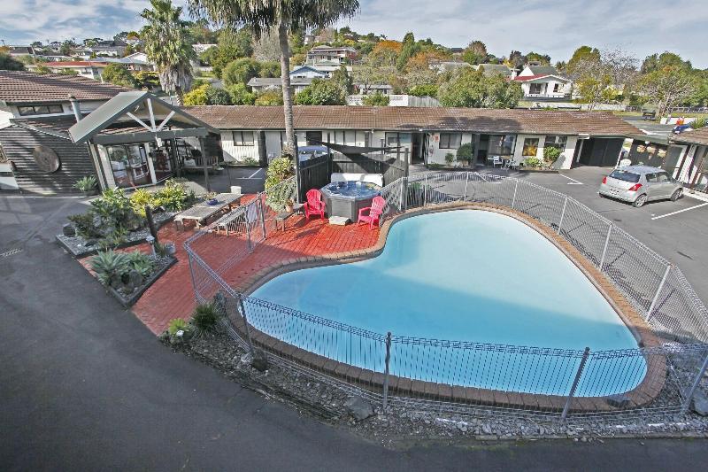 מוטל Walton Park Motor Lodge